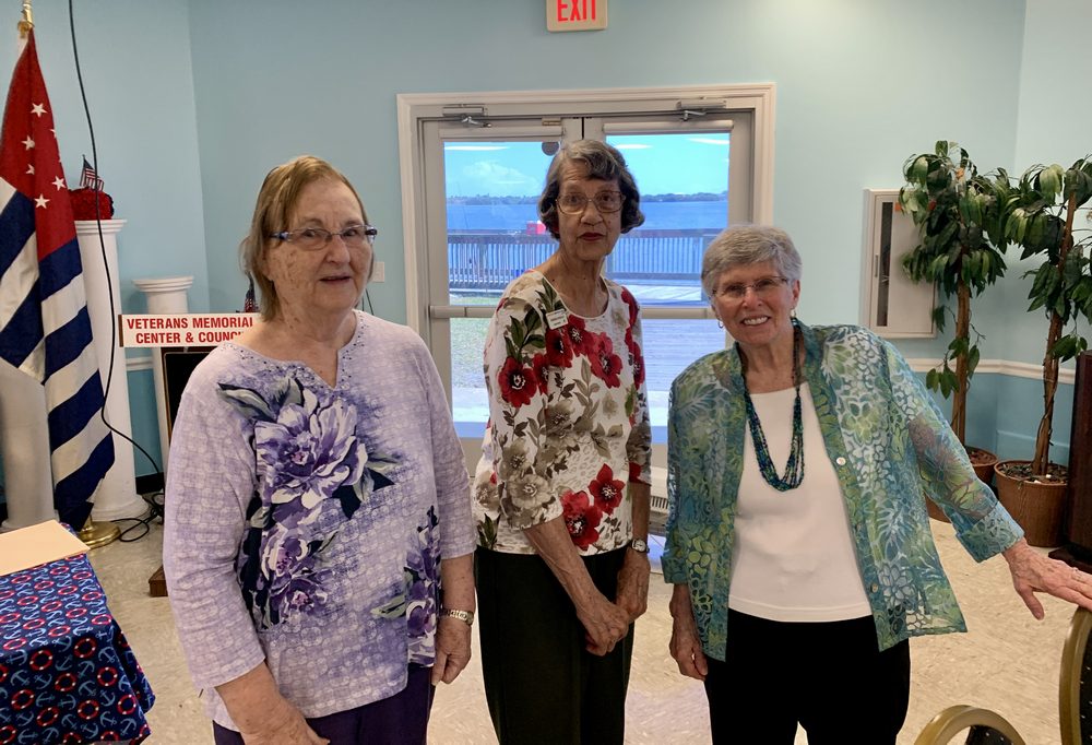 Social before meeting